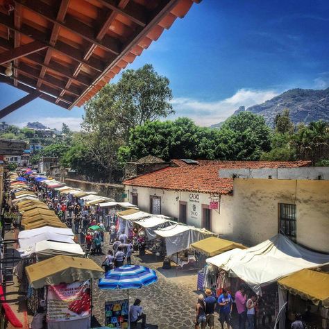 Tianguis en Tepoztlán, Mor. Volcano, Dolores Park, Discover Yourself, Express Yourself, A Place, Romance, Tumblr, Travel