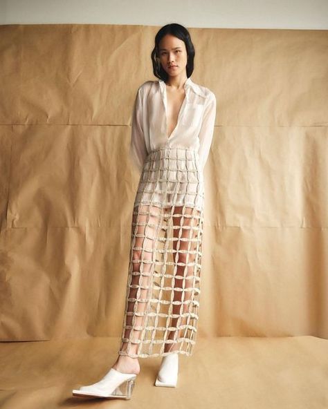 Crochet Shirt Outfit, Sheer Skirt Outfit, Crochet Skirt Outfit, Pink Shirt Outfit, Elegant Outfit Classy, Macrame Dress, Fashion Design Patterns, Sheer Skirt, Layered Fashion