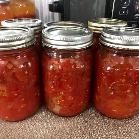 How To Make & Can Stewed Tomatoes (Water Bath-Pressure Can) Tomato Canning Recipes Water Bath, How To Make Stewed Tomatoes, Canned Stewed Tomatoes Recipe, Stew Tomatoes Recipe Canned, How To Stew Tomatoes, Italian Stewed Tomatoes Recipe, Stewed Tomatoes Canning Recipe, Canned Stewed Tomato Recipes, How To Preserve Tomatoes