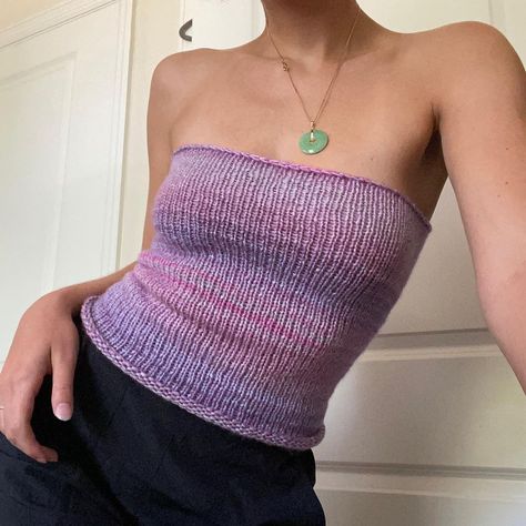 this color way is just too pretty :.-))) it’s gonna be tube tops all summer for me !!! | Instagram Knitted Tops Summer, Knitting Tube Top, Tube Top Knitting Pattern, Crochet Tube Top Pattern, Summer Knit Patterns, Crochet Tube Top Pattern Free, Knitted Summer Tops, Tube Top Crochet, Tube Top Pattern