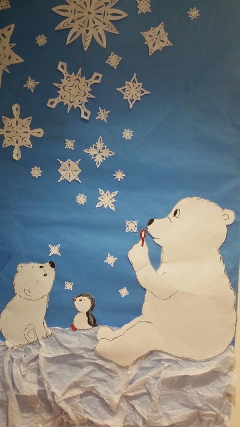 Winter Decor For School, Winter Wall Decorations For School, Winter Locker Decorations, Winter Classroom Board Ideas, Winter School Board Ideas, Winter Decoration For Classroom, Door Winter Decorations Classroom, Winter Theme Door Decorations For School, Polar Bear Door Decoration