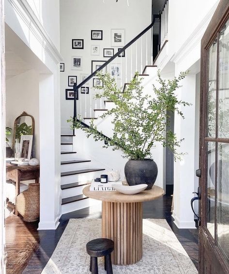 Entryway Table Styling, Stairway Gallery Wall, Interior Design Instagram, Modern French Country, Staging Ideas, Entryway Table Decor, Foyer Table, Entryway Ideas, Hallway Decor