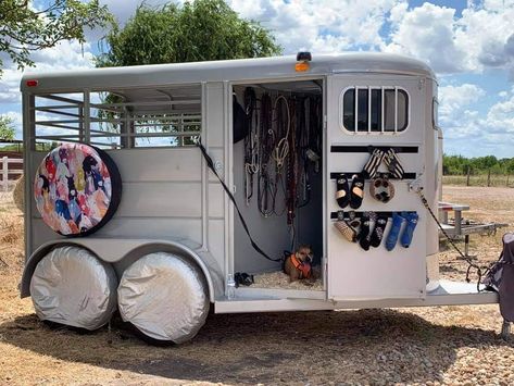 Horse Trailer Hacks Tack Rooms, Bumper Pull Horse Trailer Organization, Horse Trailer Accessories, Horse Trailer Tack Room Ideas, Trailer Tack Room, Horse Trailer Interior Remodel, Horse Organization, Horse Trailer Organization, Horse Projects