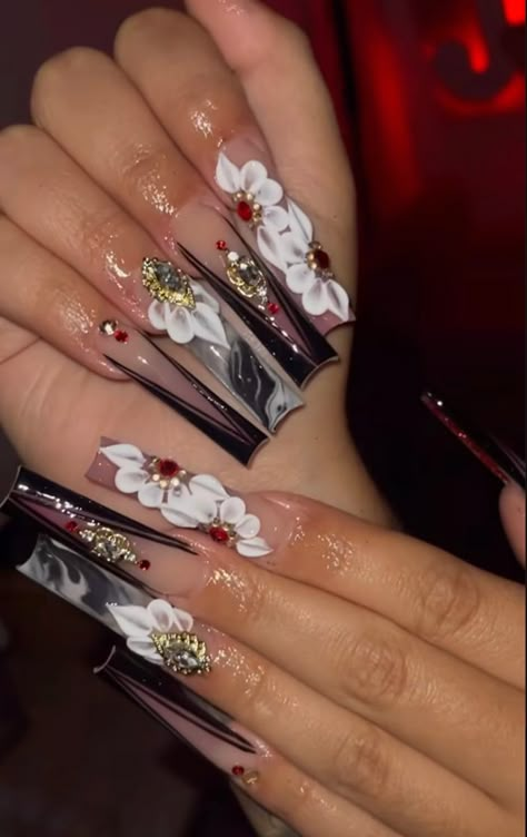 Lowrider Nail Designs, Latina Nails Red, Chola Nails Designs, Mexican Acrylic Nails, Chicano Nails, Chicana Nails, Buchona Nails, Mexican Nails, Flare Nails