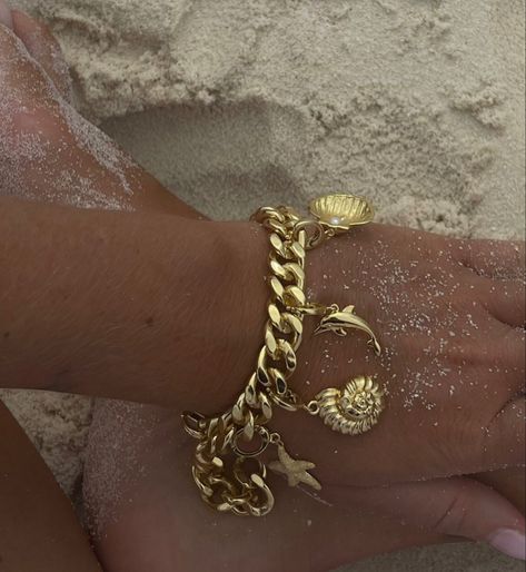 Summer Spritz, Bangle Bracelet Gold, Dope Jewelry Accessories, Bead Ball, Gold Girl, Seashell Jewelry, Bracelet Bead, Bracelets Set, Dope Jewelry