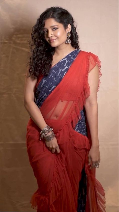 Oshin Brar, Rithika Singh, Ritika Singh, Wifey Material, Hot Poses, Beautiful Dresses Short, Beautiful Women Over 40, Indian Beauty Saree, Beauty Women