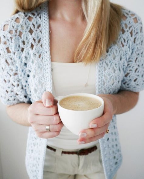 Knitting Tops For Women, Crochet Summer Cardigan Pattern Free, Cotton Cardigan Pattern, Crochet Top Pattern Summer, Lace Cardigan Pattern, Crochet Patterns Free Women, Crochet Wear, Autumn Crochet, Cardigan Summer