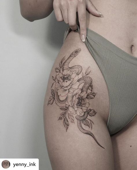 Snake Flower Hip Tattoo, Snake Thigh Tattoo, Side Thigh Tattoos Women, Flow Tattoo, Flower Hip Tattoos, Side Tattoos Women, Delicate Tattoos For Women, Hip Tattoo Designs, Side Thigh Tattoos