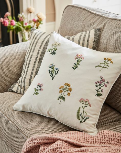 Part of the Julipa brand, the Embroidered Floral cushion features a variety of embroidered and textured flowers. Embroidery Pillow Case, Refresh Home, Hand Embroidered Pillows, Floral Bedroom, Christmas Offers, Home Refresh, Floral Cushions, Bed Cushions, Embroidered Cushions