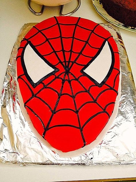 Lettas Spiderman - Motivtorte Spiderman Birthday Cake, Spiderman Cake, Spiderman Party, Spiderman Birthday, 5th Birthday, 3rd Birthday, Bday Party, Spiderman, Lego