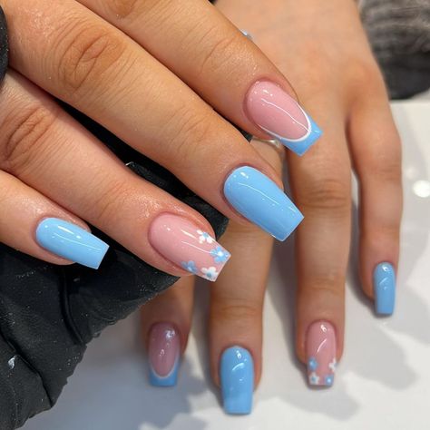 Pink Blue Nails, Blue Gel Nails, Baby Pink Nails, Summer Gel Nails, Baby Blue Nails, Spring Acrylic Nails, Gel Nail Art Designs, Blue Acrylic Nails, Simple Gel Nails