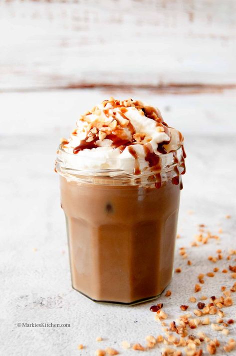 Hazelnut Iced Coffee Hazelnut Iced Coffee, Homemade Iced Coffee, Toffee Sauce, Hazelnut Coffee, Mocha Coffee, Vanilla Syrup, Decaf Coffee, Coffee Plant, Ice Coffee Recipe