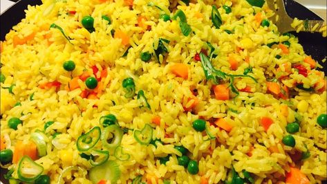 You haven't eaten fried rice till you've tried this! Ingredients For Fried Rice, Nigerian Rice, Nigerian Fried Rice, Cooking Fried Rice, Vegetable Fried Rice Recipe, Rice Diet, Rice Fried, Fried Rice Recipe Easy, Fried Rice With Egg