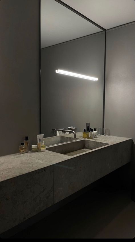 Farmhouse Bathroom Mirrors, 2024 Bathroom, Small Bathroom Design Ideas, White Bathroom Mirror, Bathroom Wall Tiles, Modern Bathroom Mirrors, Tiles Designs, Glass Shower Enclosures, Big Mirror