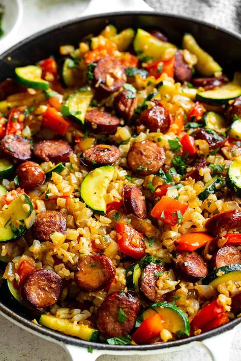 Sausage With Veggies, Dinner Clean Eating, Healthy Sausage Recipes, Andouille Sausage Recipes, Veggies And Rice, Chicken Sausage Recipes, Veggie Skillet, Sausage Dinner, Whole30 Keto