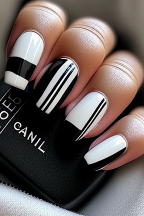 5 Must-Try Spring Designs for Black and White Coffin Nails Trendy Nails Coffin Fall, Black And White Nail Designs Elegant, Black And White Acrylic Nails Designs, Nails With Black And White, Black And White Nail Design, White Nail Art Designs, Monochromatic Nails, Cut Dog Nails, Nails With Black