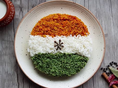 Boil Rice, Spinach Puree, Red Chutney, 75th Independence Day, Patriotic Songs, Full Course Meal, Paneer Dishes, People Singing, Independence Day Special