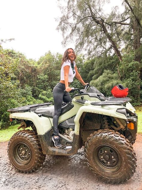 Quad Biking Outfit, Tara Michelle, Quad Biking, Foto Cowgirl, Country Girl Life, Four Wheeling, Мотоциклы Cafe Racers, Trip To Hawaii, Adventure Girl