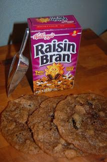 Raisin Bran Cookies, Bran Cookies Recipe, Bran Cookies, Raisin Bran Cereal, Simple Holiday Cookie Recipes, Finger Desserts, Raisin Bran, Man Recipes, Oatmeal Cookies Easy