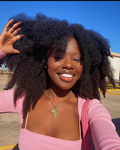 Msm Hair Growth, Aesthetic Natural, Girls Natural Hairstyles, Beautiful Natural Hair, Pelo Afro, Dark Skin Beauty, 4c Hairstyles, Natural Curls, Afro Hairstyles