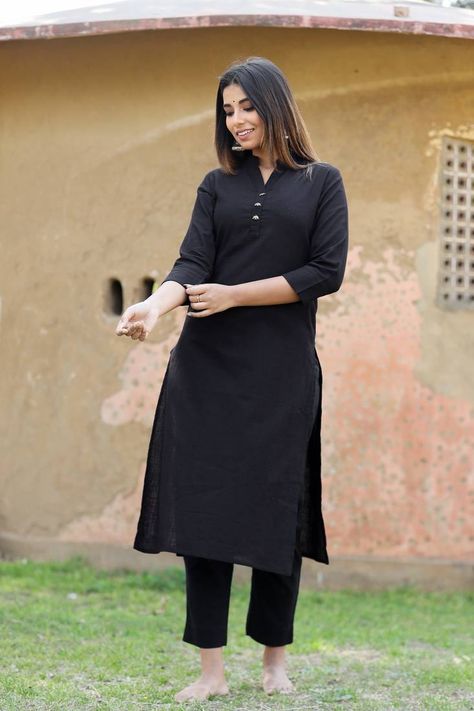 Black Cotton Casual Kurti Black Suit Designs, Black Kurti, Kurtis Design, Viking Quotes, Stylish Kurtis, Stylish Kurtis Design, Girly Quote, Funny Girly, Simple Kurti Designs