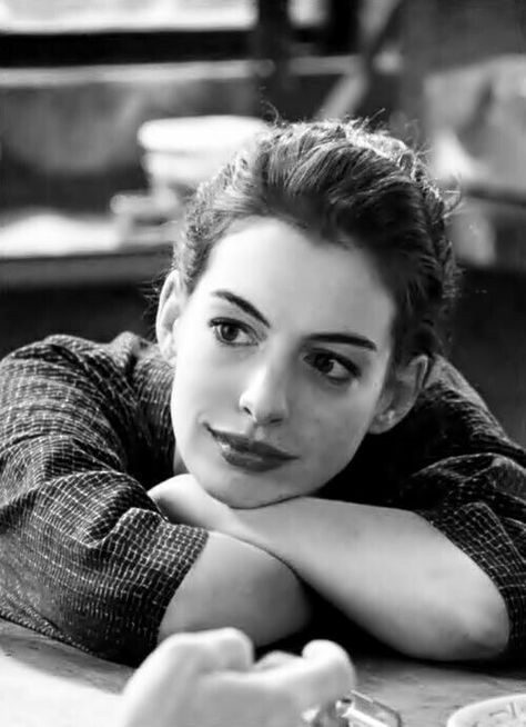 Anne Hattaway, Septième Art, Anne Hathaway, 인물 사진, Famous Faces, Woman Crush, Girl Crush, Inspirational Women, American Actress