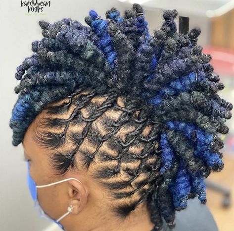 Locs Hairstyles For Women Short Mohawk, Dreadlock Mohawk Women, Loc Knots Styles, Loc Mohawk, Dreadlocks Journey, Loc Knots, Loc Ideas, Hairstyles Female, Dread Styles