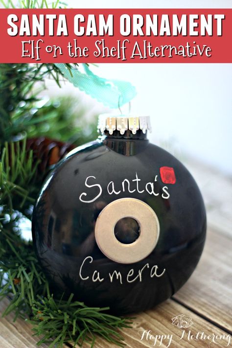 Are you sick and tired of finding new capers for your Elf on the Shelf every day? Then you need a Santa Cam - a simple alternative to Elf on the Shelf! Elf Cam Ornament, Shelf Alternative, Santa Camera, Santa Cam Ornament, Jul Diy, Santa Cam, Diy Santa, Funny Ideas, Socks Gift