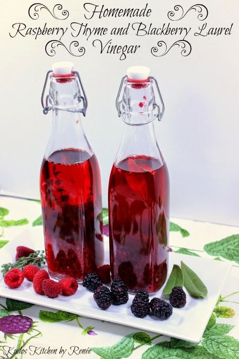 Vinegar Recipes, Mulberry Recipes, Herbal Vinegar, Balsamic Vinegar Recipes, Flavored Vinegars, Infused Vinegars, Diy Food Gifts, Vinegar Dressing, Cooking Homemade