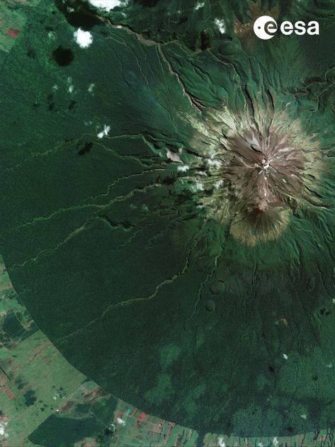 Marsh Wallpaper, Aerial Views Landscape, Taranaki New Zealand, Mount Taranaki, Tøp Wallpaper, Salt Marsh, Galaxy Images, Lost River, Earth And Space Science