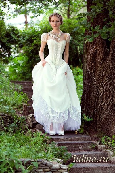 #Steampunk #wedding on #WeddingWednesday Steampunk Wedding Dress, Punk Wedding, Pirate Wedding, Steampunk Wedding, Victorian Wedding, Gorgeous Gowns, Wedding Attire, Wedding Gown, A Tree