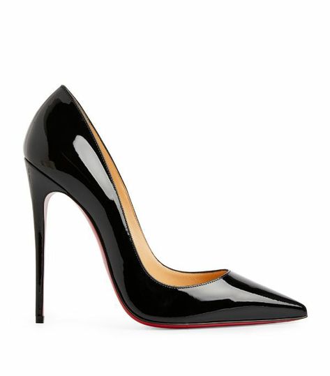 Classic Pumps Heels, Cristian Lobotan Heels, Loubuitton Shoes, Stilletos Heels Classy, Red Bottom Pumps, Red Bottom Heels, Iconic Shoes, Louboutin So Kate, Streets Of London