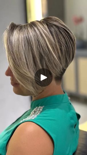 187K views · 1K reactions | Tunsorile Pixie Blond: O Alegere Modernă 🌟tunsorilamoda.com

Explorează farmecul și îndrăzneala unei tunsori pixie în tonuri de blond, o opțiune care emană eleganță și individualitate. Iată de ce acest stil este atât de captivant:

1. Aspect Îndrăzneț și Modern:

    Pixie-ul în tonuri de blond este o alegere îndrăzneață care aduce un aer modern și nonconformist.

2. Evidențierea Texturii Părului:

    Tonurile de blond pot evidenția textura și forma părului, oferind un aspect mai complex și interesant.

3. Potrivit pentru Diverse Nuanțe de Blond:

    Există o varietate de nuanțe de blond, de la blond platinat la blond miere, care pot fi adaptate pentru a se potrivi tonului pielii și preferințelor personale.
#tunsori  #tunsoriscurte #tunsoripixie #suvite #blon Blonde, Hair Styles, Hair