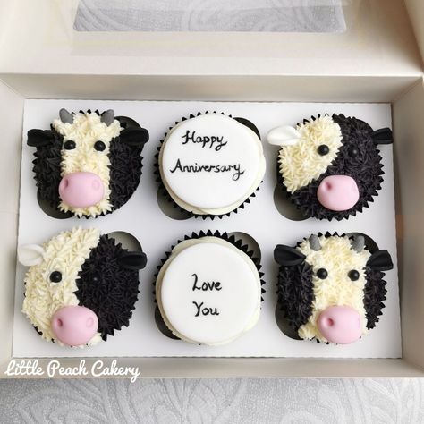 Star Piping Tip, Cow Faces, Bug Cakes, Summer Party Cake, Hedgehog Cupcake, 22 Bday, Cow Cupcakes, Raspberry Cake Recipes, Cupcakes Vanilla