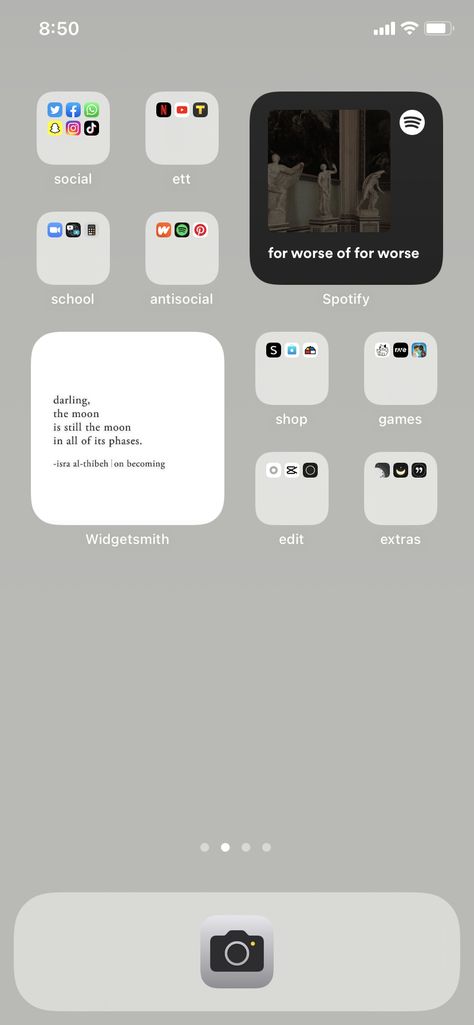 Iphone Minimalist Home Screen, Iphone Layout Minimalist, Homescreen Layout Minimalist, Minimalist Home Screen Iphone, Minimalistic Phone Layout, Minimalist Phone Layout, Phone Screen Organization, Aesthetic Phone Organization Iphone, Iphone 11 Home Screen