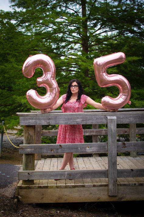 35th Birthday, Birthday Photography, Park Photos, Birthday Pictures, Birthday Photoshoot, Happy Birthday, Exterior, Photographer, Outdoor Decor