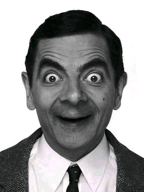 Mr Bean Sketch, Ronaldinho Brazil, Reference For Drawing, Style Tiktok, Wallpaper Football, Tiktok Quotes, Pencil Sketch Portrait, Old Man Portrait, Portraits Of People