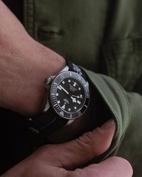 TUDORaholics on Instagram: "@TUDORwatch Pelagos 39 | 📷 by @m.adcock81 - JOIN US ON FACEBOOK - link in bio! | #TUDORAHOLICS" Tudor Pelagos, Facebook Link, Retro Watches, Diver, Join Us, Time Piece, Link In Bio, On Instagram, Beauty