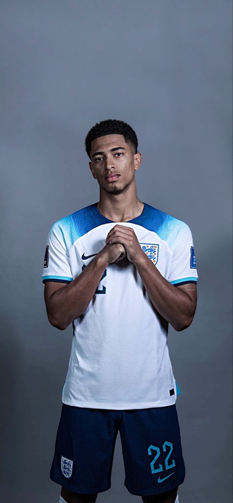 Bellingham England World Cup, World Cup Players 2022, Poses For Football Players, Bellingham England Wallpaper, Jude Bellingham England Wallpaper, Jude Belighman, Bellingham World Cup, Jude Bellingham Wallpaper Aesthetic, World Cup 2022 England