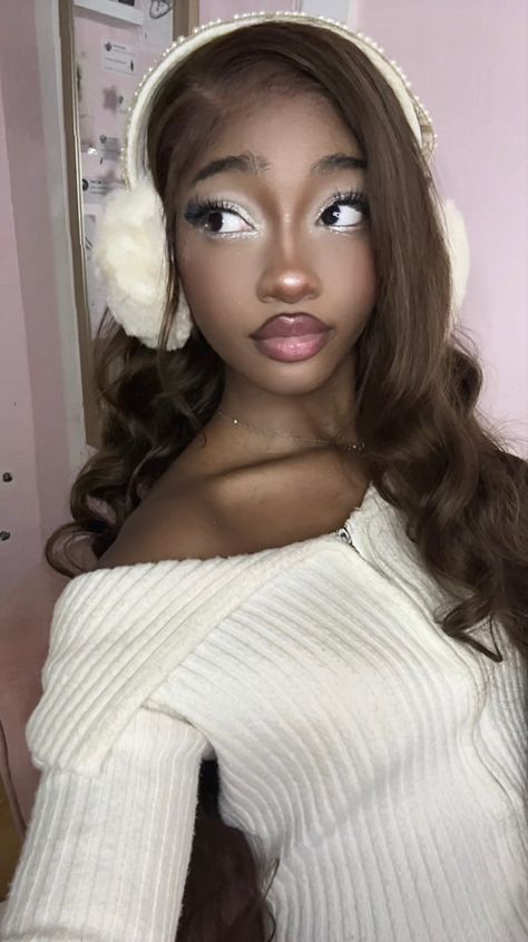 Winter Makeup Looks Black Women, White Under Eyeliner Black Women, Fluttershy Makeup Look, Winter Makeup Black Women, Sugarplum Makeup, Cute Winter Makeup Looks, Princess Aesthetic Makeup, Mali Core, White Outfit Makeup