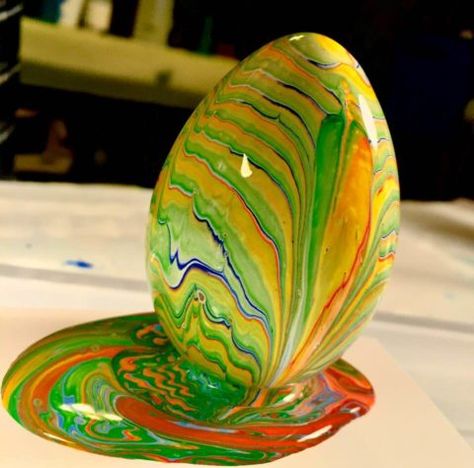 Room For Painting, Acrylic Paint Pouring, Acrylic Pouring Techniques, Easter Egg Dye, Easter Egg Painting, Paint Pouring, Acrylic Pouring Art, Fluid Acrylic Painting, Egg Painting