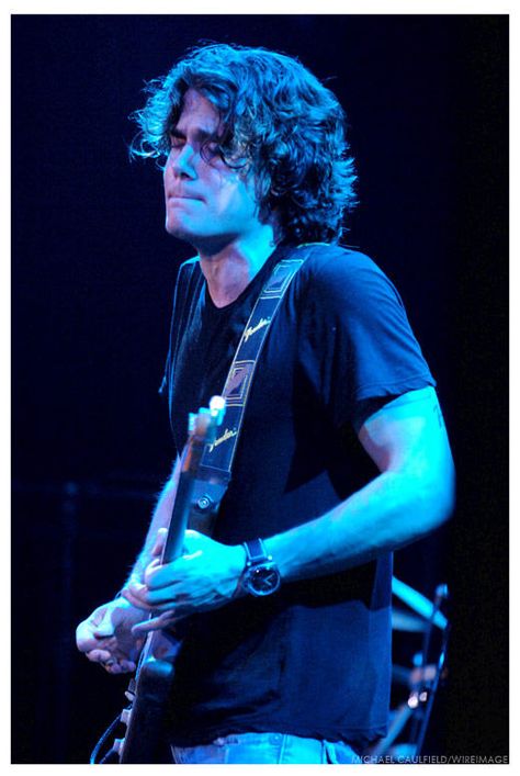 John Mayer - After seeing him in concert, we remarked something about digital dexterity! John Mayer Live In La, John Mayer Guitar Face, John Mayer Early 2000s, John Mayer Hair, John Mayer 2000s, John Mayer Long Hair, John Mayer Aesthetic, John Mayer Poster, John Mayer Concert