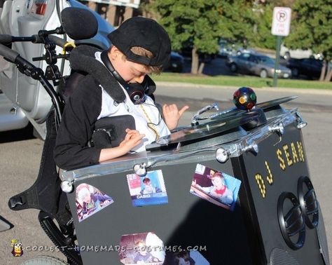 Coolest DJ Wheelchair Costume Diy Wheelchair, Dj Costume, People In Wheelchairs, Wheelchair Costumes, Epic Halloween Costumes, Fireman Hat, Hello Kitty Car, 10 Birthday, Costume Works