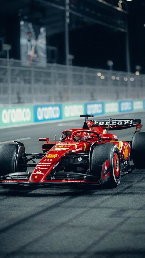 Fia Formula 2 Championship, Auto Racing Events, F1 Wallpaper Hd, Ferrari Racing, Fast Sports Cars, Mclaren Mercedes, Formula Racing, Ferrari Car, Formula 1 Car