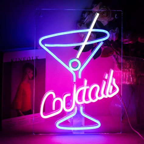 Cocktail Bar Neon Sign Blue Goblet LED Light Signs Pink Neon Signs Martini Glass Neon Lights for Bar Light Up Signs Acrylic Neon Wall Light for Pub Tavern Restaurant Wedding Party Decor Pink Neon Sign, Neon Bar Signs, Neon Wall Signs, Led Wall Art, Cocktails Sign, Cocktails Bar, Light Up Signs, Restaurant Wedding, Led Neon Lighting