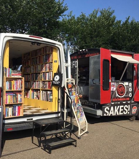 Daisy Chain Book Co.'s Bookstore Van Build Book Mobile Project, Bookstore Date Ideas, Mobile Book Store, Traveling Bookstore, Van Bookstore, Bookmobile Ideas, Mini Bookstore, Bookstore Interior, Mobile Bookstore