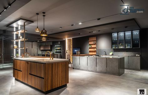 An Underground Kitchen Showroom Which Has Its Roots Tied To Italy | I.E Design - The Architects Diary Underground Kitchen, Small Open Kitchens, Modern Apartment Design, The Architects Diary, Simple Kitchen Design, European Kitchens, Kitchen Showroom, Kitchen Design Open, Classic Interior Design