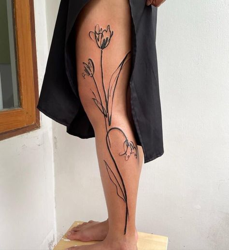 Fine Line Leg Tattoos Women, For Leg Tattoo, Tulip Outline, Tatoo Dog, Back Of Leg Tattoos, Leg Tattoo Ideas, Tulip Tattoo, Leg Art, Intricate Tattoo