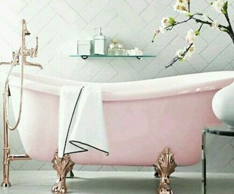 a pink slip freestanding bathtub with rose gold legs and bathtub filler for a feminine space Footed Bathtub, Drømme Bad, Pink Tub, Luxurious Bathtubs, Pink Bathroom Decor, Vintage Tub, Pink Baths, Brown Bathroom, Casa Vintage