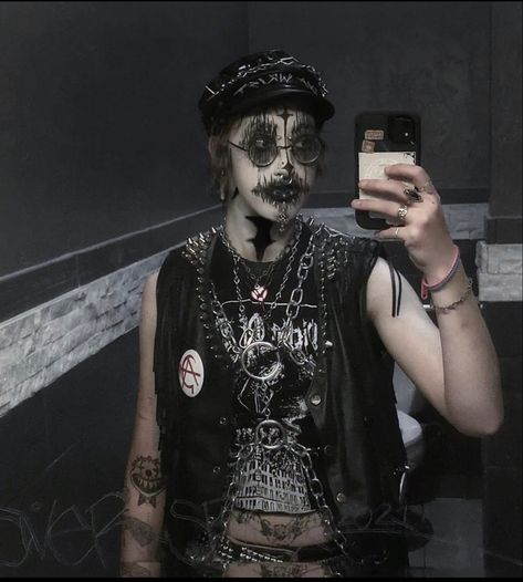 #facepaint #corpsepaint #blackmetal #punk #diy #punkfashion #goth #gothmakeup #clown #clownmakeup #clownaesthetic #piercing #stretchedseptum #piercings #metalhead #diypunk #libertyspikes #spikedhair #clowncore #bihawk #mohawk #rorschach #rorschachinkblot #racoonstripes #scene #scenekid #emo #scenekid #battlevest #crustpants #patchpants #gothaesthetic #tradgoth Liberty Spikes, Crust Pants, Stretched Septum, Punk Diy, Rorschach Inkblot, Patch Pants, Spiked Hair, Goth Makeup, Scene Kids